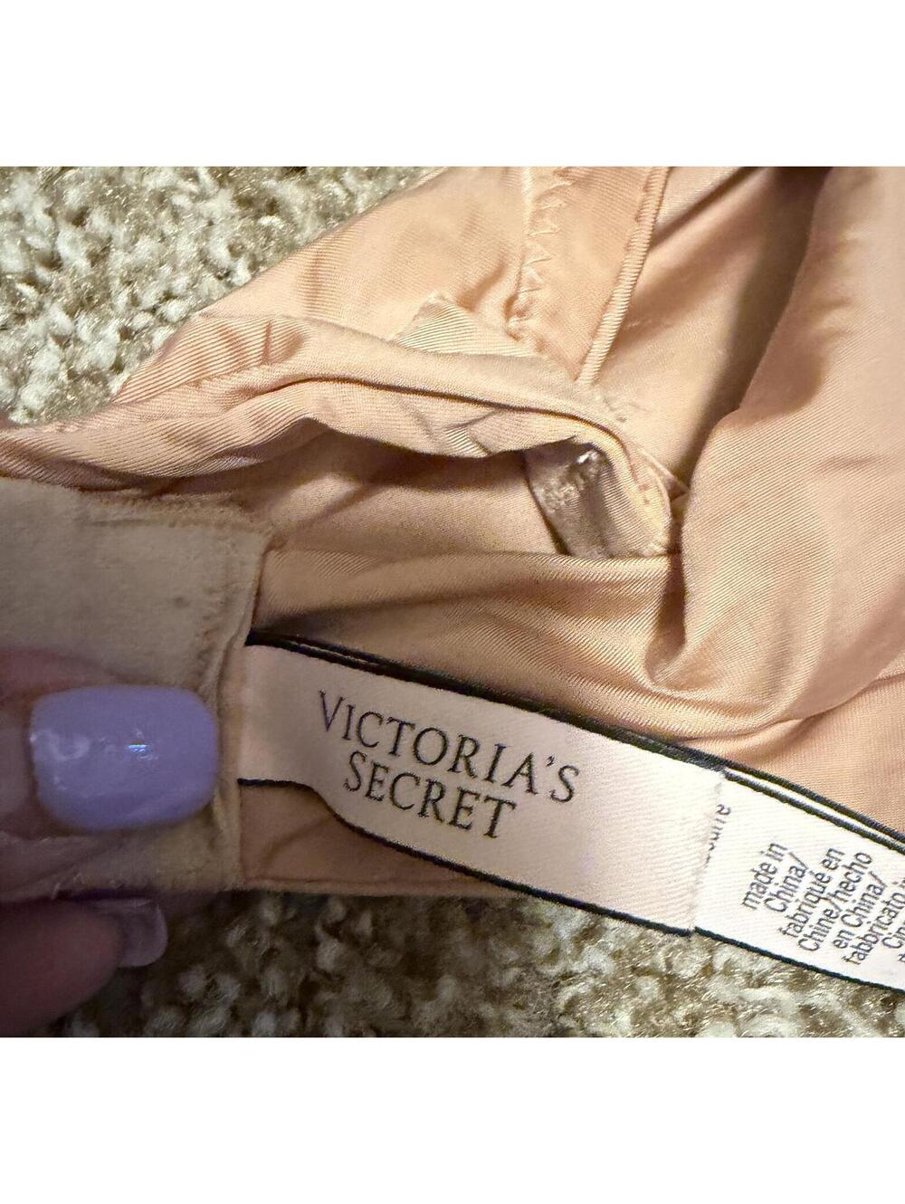 BRA Victoria's Secret Nude Bra 38DD/F85 Without Padding - Picture 4 of 6